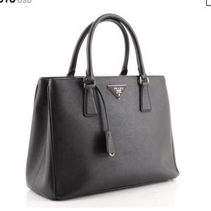 Meet your Posher, Yulissa